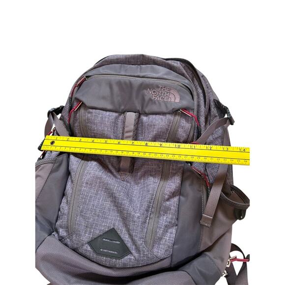 THE NORTH FACE Flexvent Backpack Laptop Pocket - Picture 8 of 8